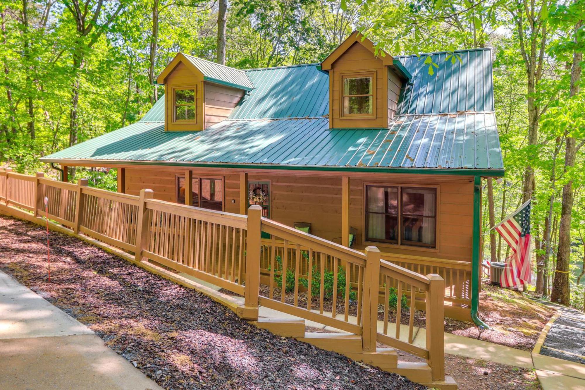 Lakeside Cabin Game Room, Dock, Orchard, Wineries Ellijay Exteriör bild