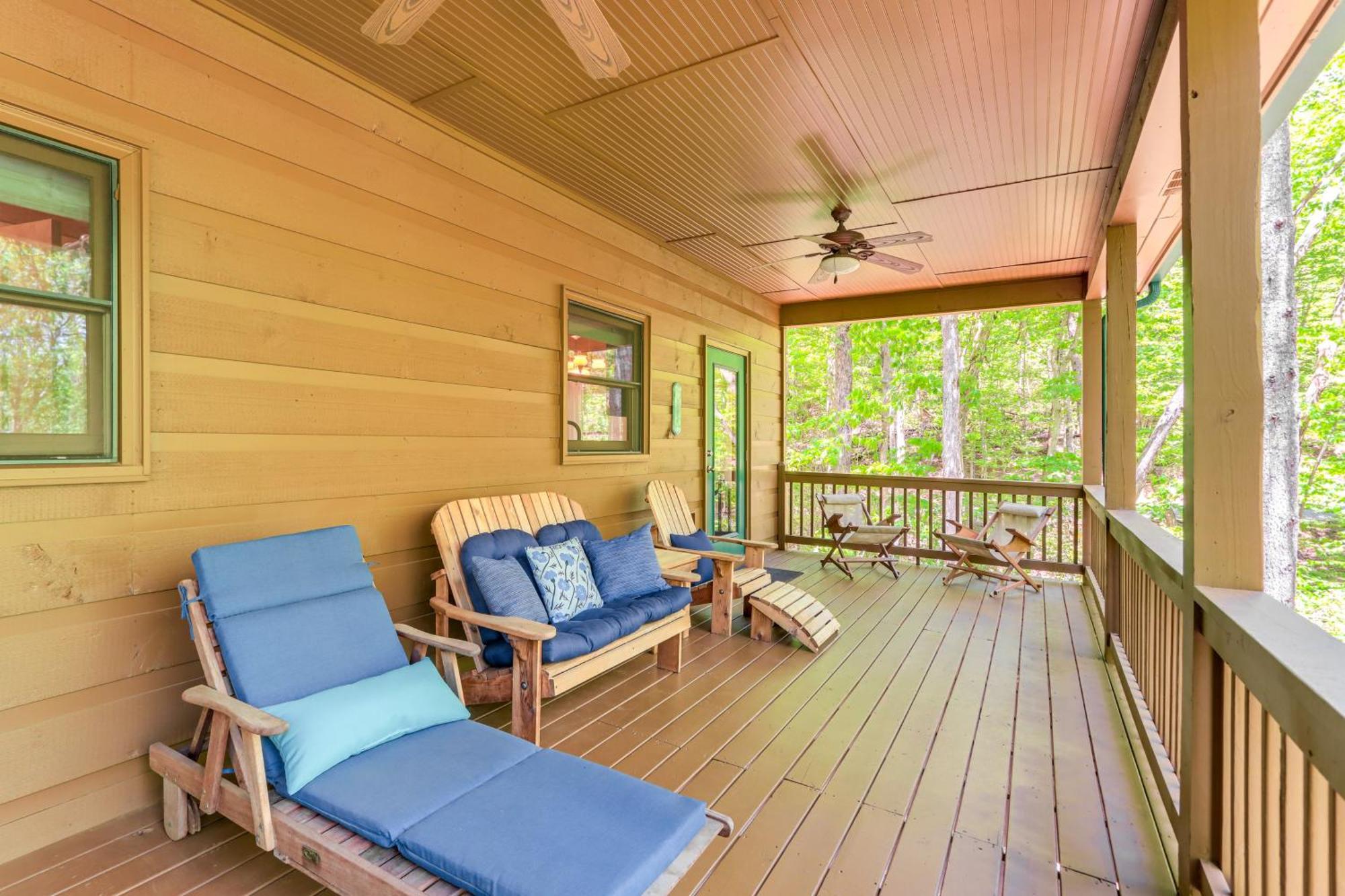 Lakeside Cabin Game Room, Dock, Orchard, Wineries Ellijay Exteriör bild