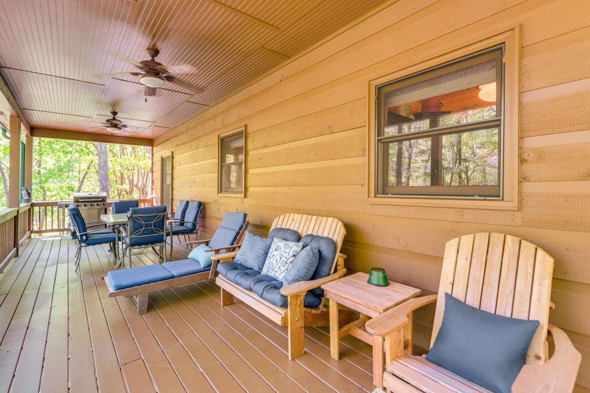 Lakeside Cabin Game Room, Dock, Orchard, Wineries Ellijay Exteriör bild