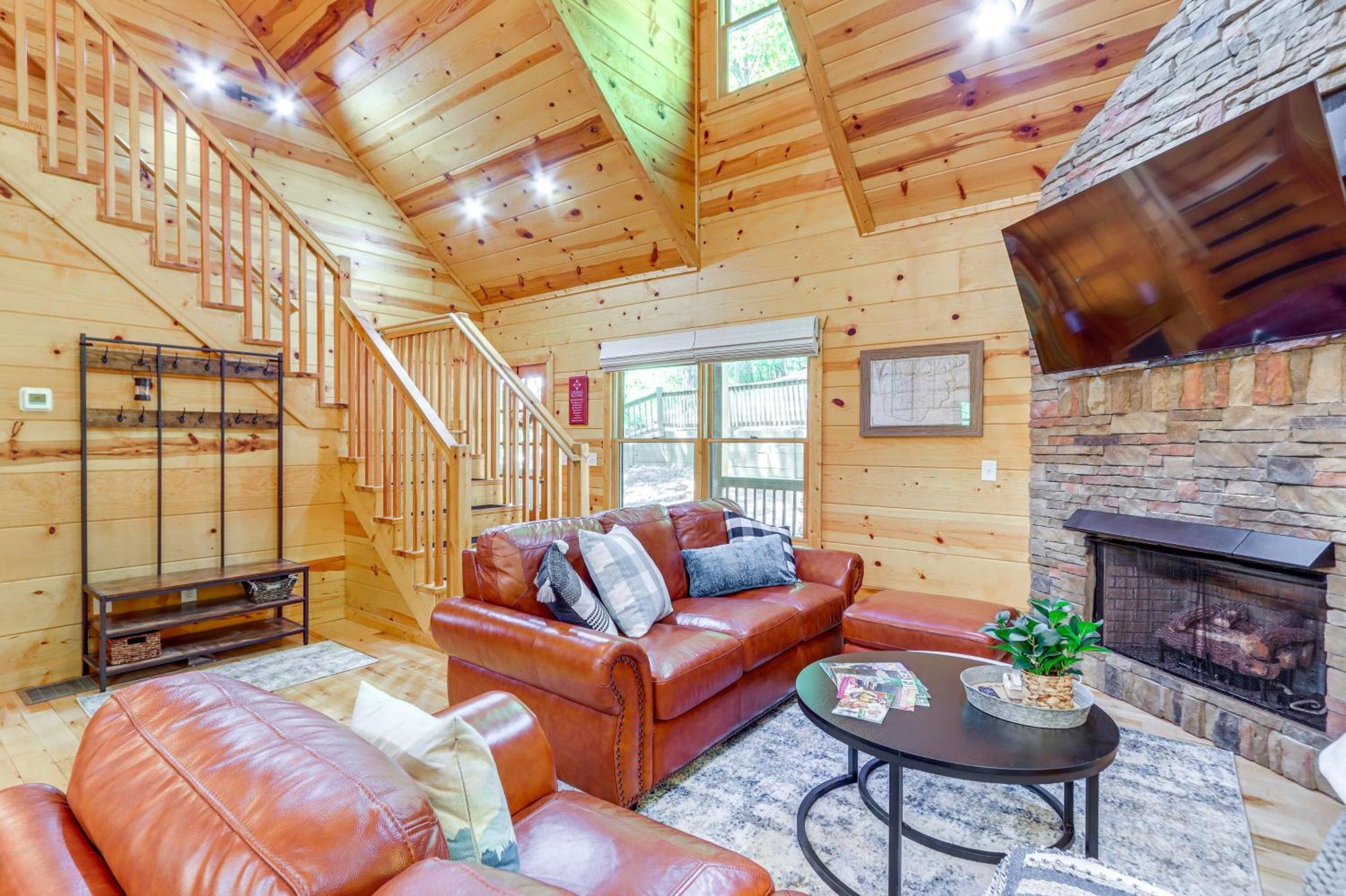 Lakeside Cabin Game Room, Dock, Orchard, Wineries Ellijay Exteriör bild